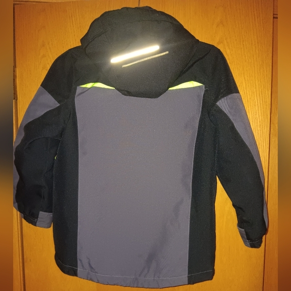 Boys size 7/8, Gerry hooded winter coat - Picture 2 of 3